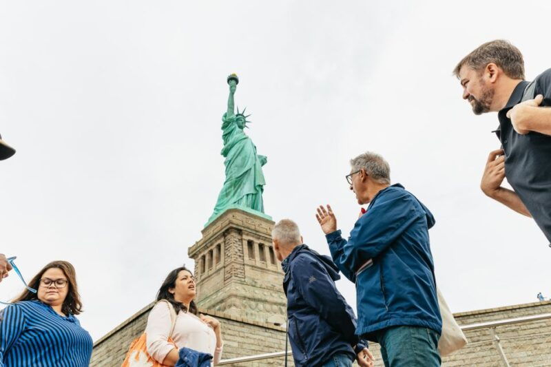 nyc-statue-of-liberty-and-ellis-island-guided-tour-2