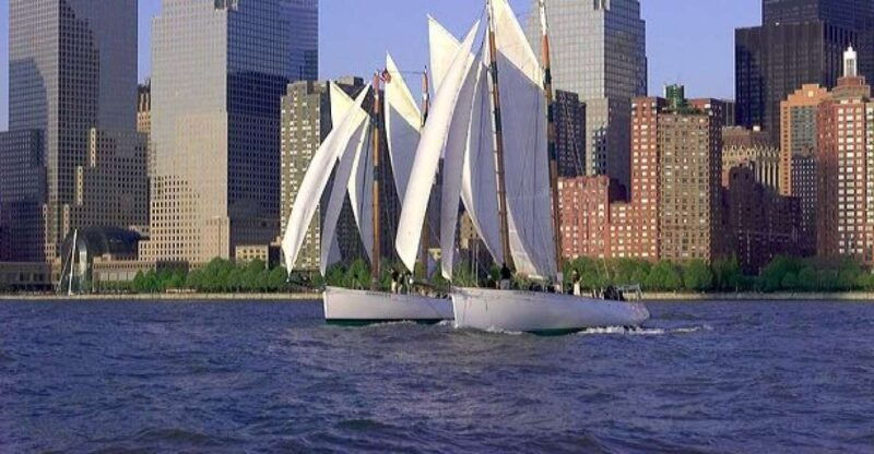 nyc-statue-of-liberty-day-sail-on-the-schooner-adirondack