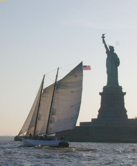 nyc-statue-of-liberty-day-sail-on-the-schooner-adirondack