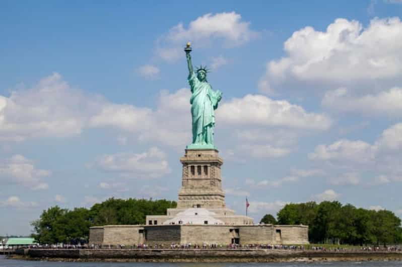 nyc-statue-of-liberty-express-skip-the-box-office-cruise