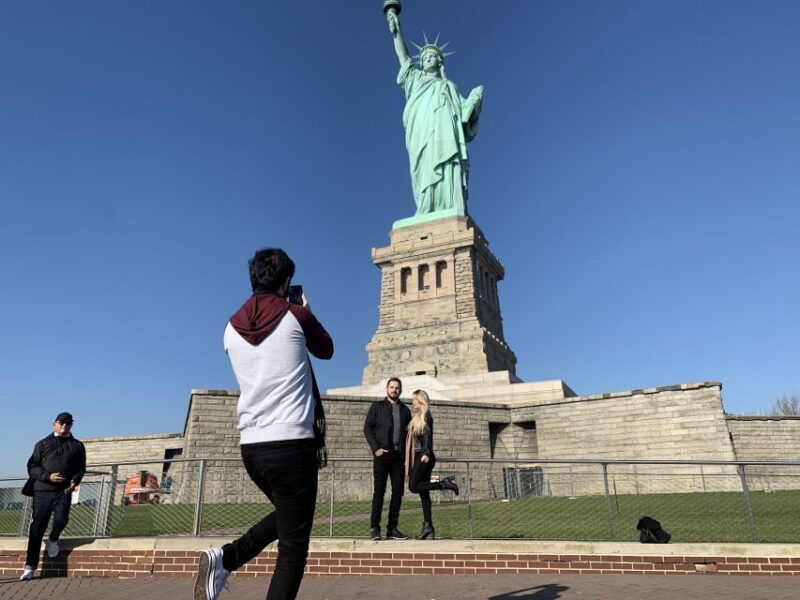 nyc-statue-of-liberty-guided-private-group-or-family-tour