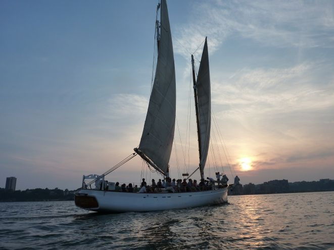 nyc-sunset-sail-aboard-schooner-adirondack