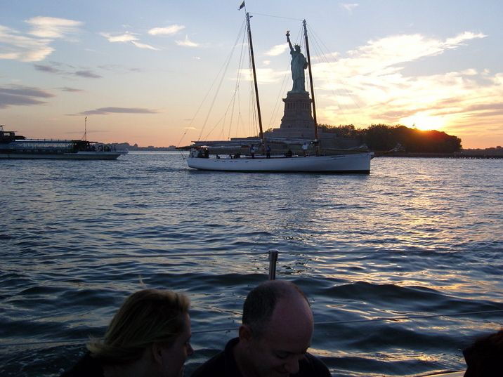 nyc-sunset-sail-aboard-schooner-adirondack