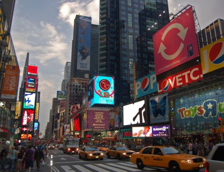 nyc-superheroes-marvel-and-dc-comics-origins-tour