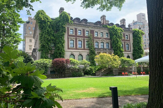 nyc-upper-east-side-self-guided-scavenger-hunt