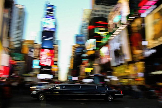 nyc-vip-private-luxury-airport-arrival-ride-by-stretch-limousine-2