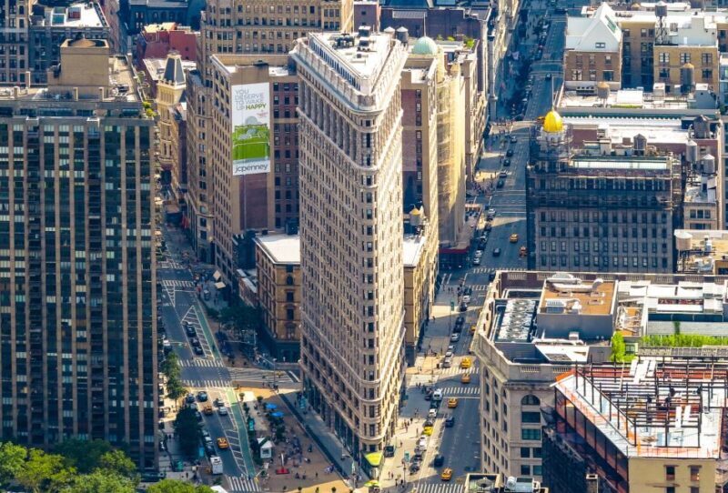 NYC: Walking Tour with Local Guide and 30+ Top NYC Sights - Practical Details and Tips