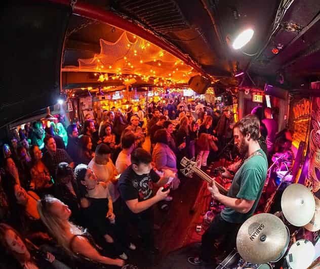 NYC West Village Pub Crawl Experience - Key Points