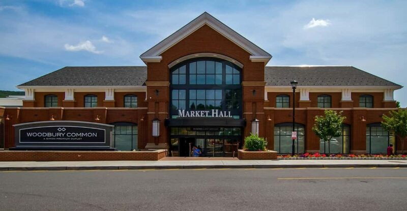 nyc-woodbury-outlets-private-shopping-tour