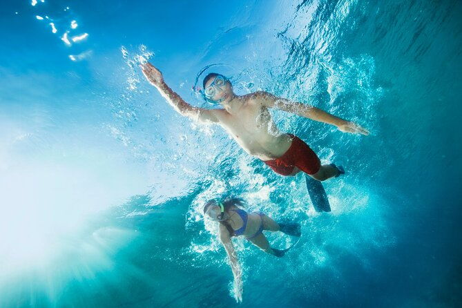 oahu-coastline-cruise-turtle-snorkeling-and-jumping-platform-2