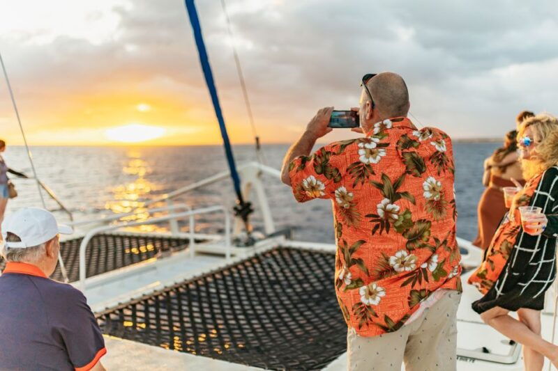 oahu-diamond-head-cruise-with-drinks-appetizers