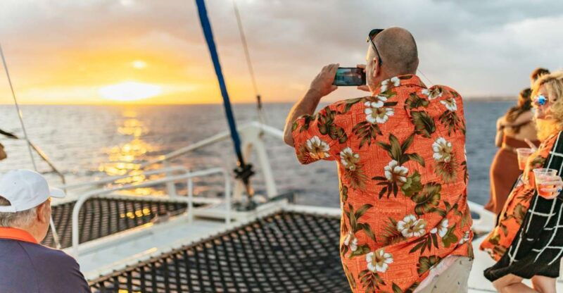 oahu-diamond-head-cruise-with-drinks-appetizers