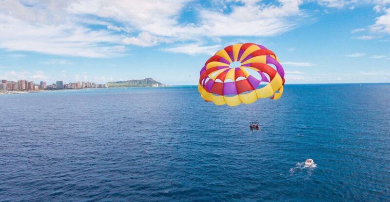 oahu-diamond-head-sunrise-and-parasailing-tour