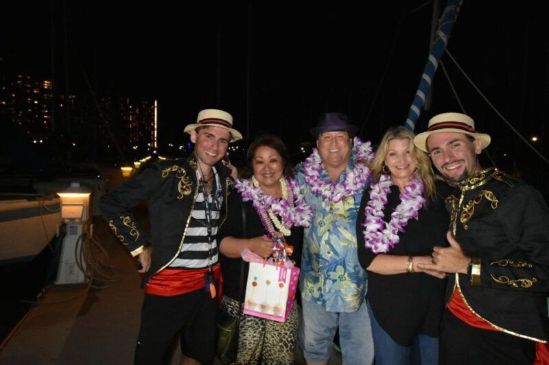 oahu-fireworks-cruise-ultimate-luxury-gondola-with-drinks