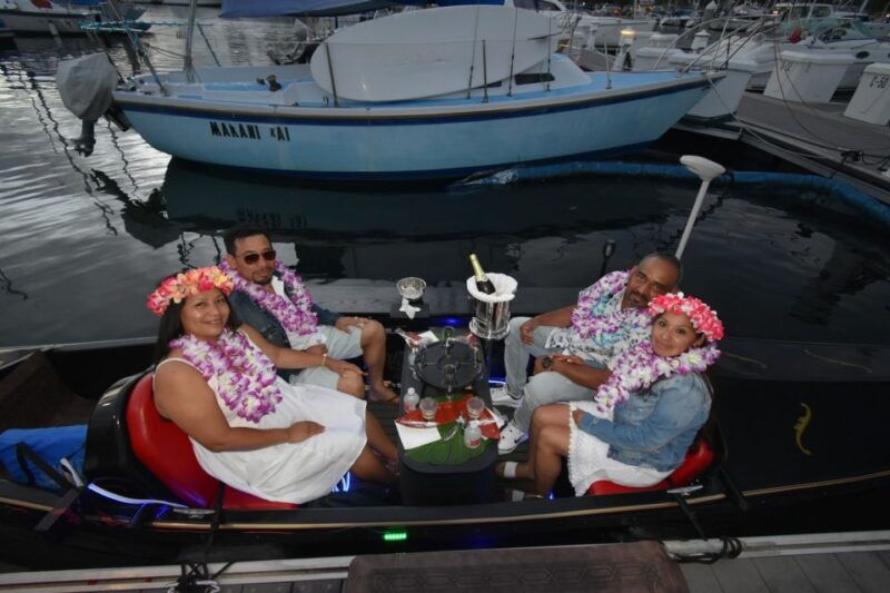 oahu-fireworks-cruise-ultimate-luxury-gondola-with-drinks