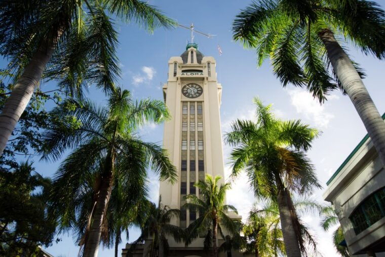 oahu-ka-moana-luau-dinner-and-show-at-aloha-tower