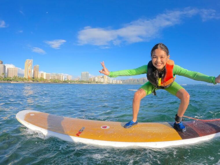 oahu-kids-surfing-lesson-in-waikiki-beach-up-to-12
