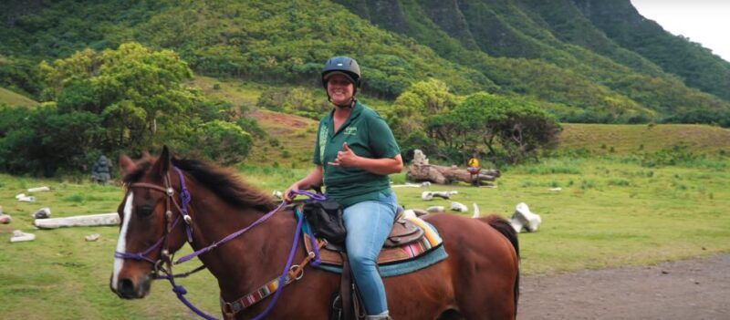 oahu-kualoa-hills-and-valleys-horseback-riding-tour