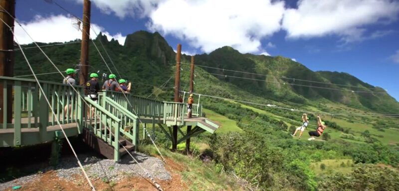 oahu-kualoa-jurassic-valley-zipline-tour