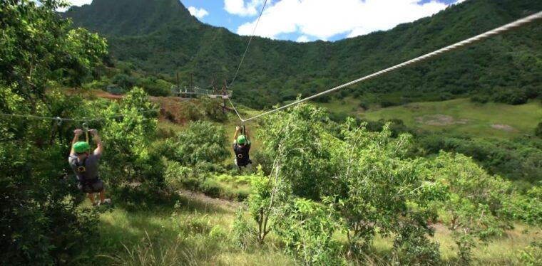 oahu-kualoa-jurassic-valley-zipline-tour