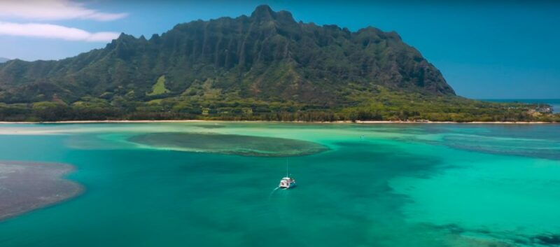 oahu-molii-fishpond-and-kaneohe-bay-catamaran-tour