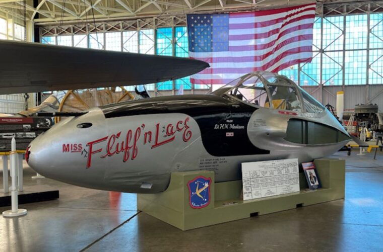 oahu-pearl-harbor-aviation-museum-entry-ticket