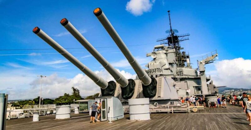 oahu-pearl-harbor-battleship-tour