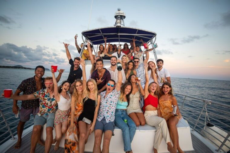 oahu-premium-waikiki-sunset-party-cruise-with-live-dj