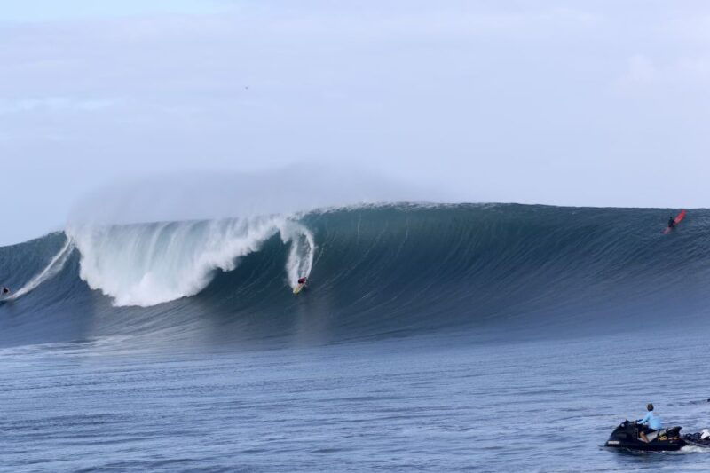 oahu-private-surfing-lesson-with-local-big-wave-surfer
