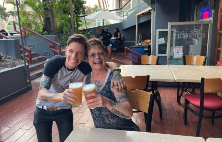 oahu-sips-secrets-of-hawaii-pub-crawl
