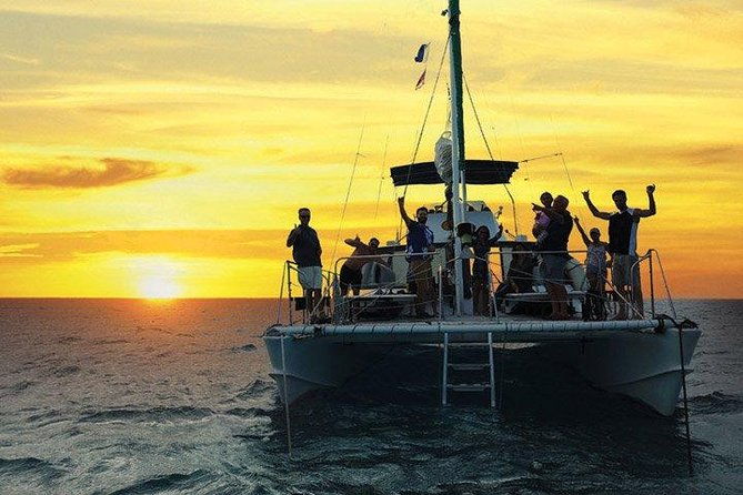 oahu-sunset-tour-on-a-40-foot-catamaran-food-and-byob