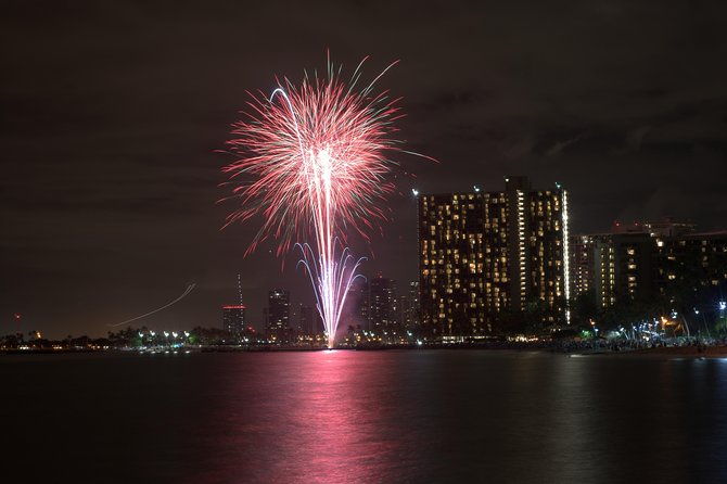 oahu-sunset-tour-on-a-40-foot-catamaran-food-and-byob