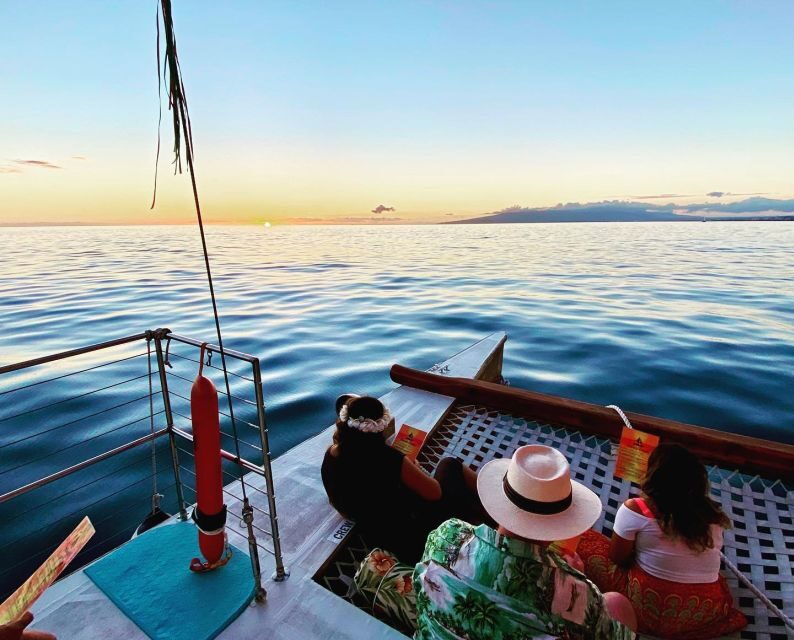 Oahu: Traditional Canoe Sunset Cruise with Dinner - FAQ
