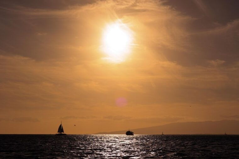 oahu-waikiki-byob-sunset-cruise