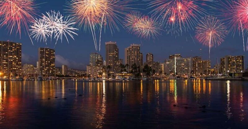 oahu-waikiki-friday-night-fireworks-sail