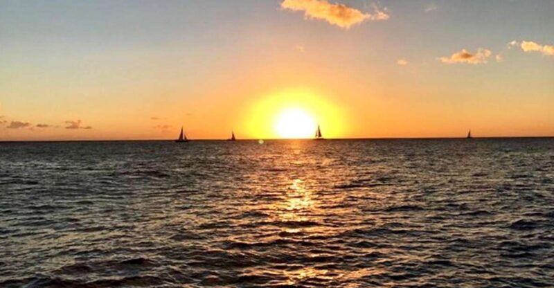 oahu-waikiki-glass-bottom-boat-sunset-cruise