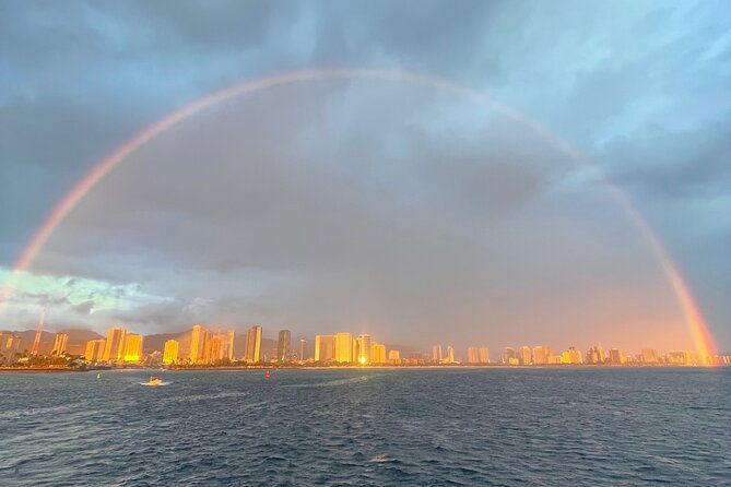 oahu-waikiki-sunset-catamaran-boat-tour