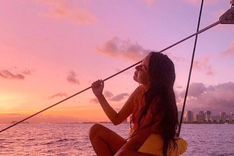 oahu-waikiki-sunset-catamaran-sail-and-swim