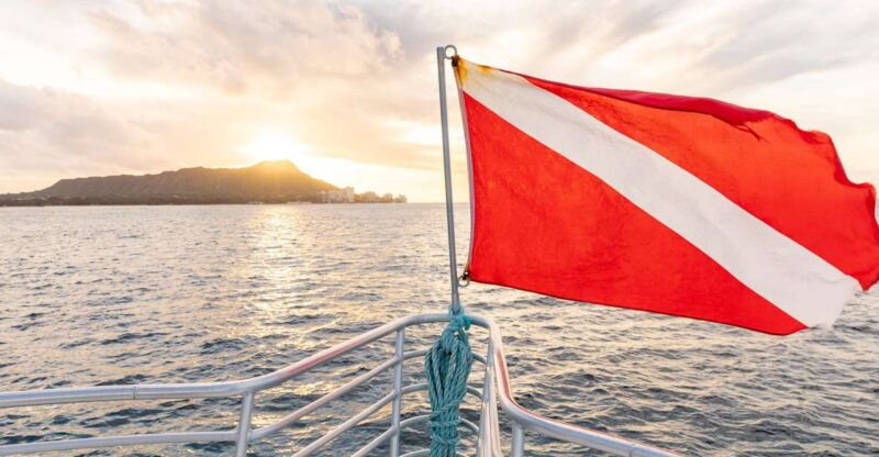 oahu-waikiki-turtle-canyons-cruise-and-snorkel-excursion