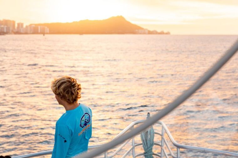 oahu-waikiki-turtle-canyons-cruise-and-snorkel-excursion
