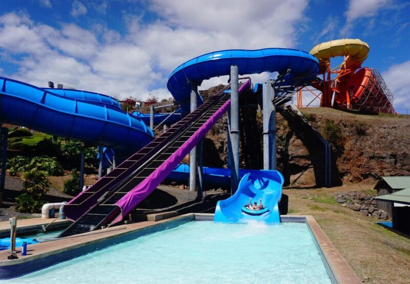 Oahu: Wet 'n' Wild Waterpark Ticket with Waikiki Transfer - Authentic Insights from Reviews