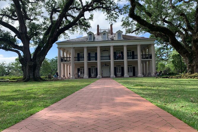 oak-alley-plantation-admission-tour-with-transportation