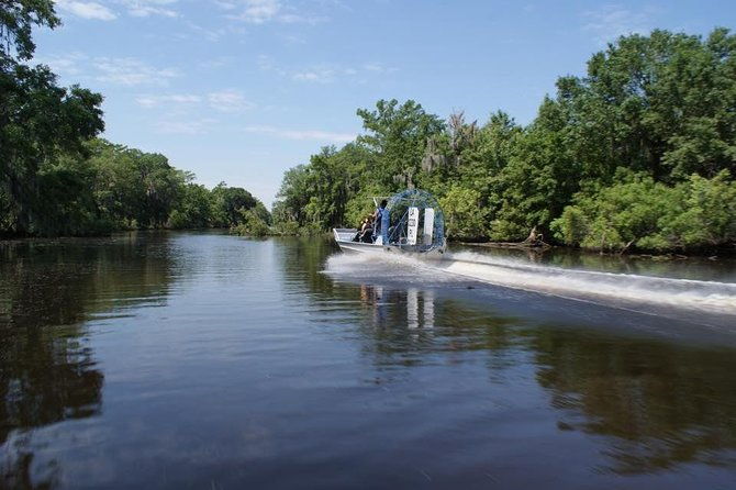 oak-alley-plantation-and-large-airboat-swamp-tour-from-new-orleans