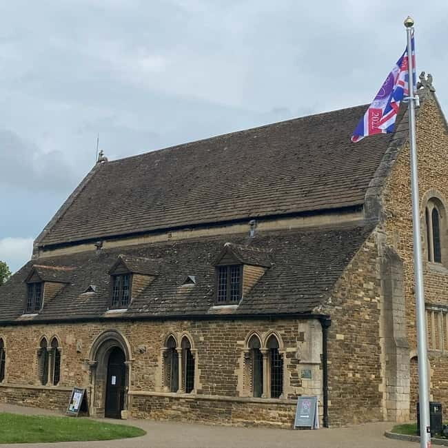 Oakham: Guided Walking Tour - Exploring the Itinerary in Detail
