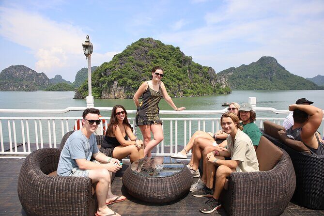 Oasis Bay Party Cruise 2 Days 1 Night, Young Travelers and Fun - Who Should Consider This Tour?