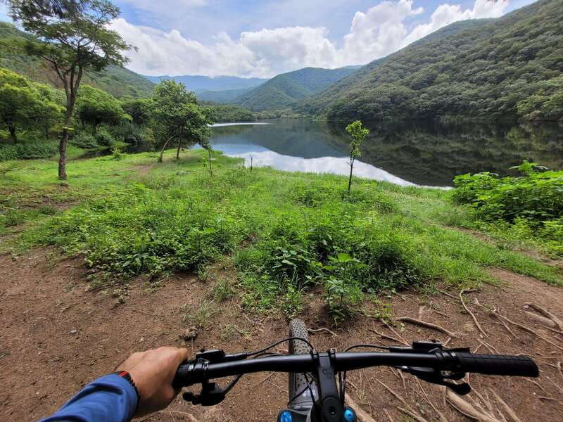oaxaca-cross-country-bike-ride-tule-tree-lake