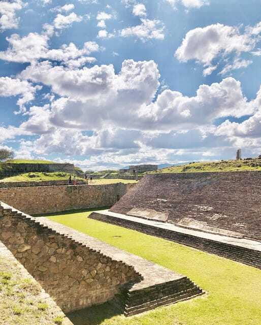 oaxaca-de-juarez-monte-alban-half-day-tour