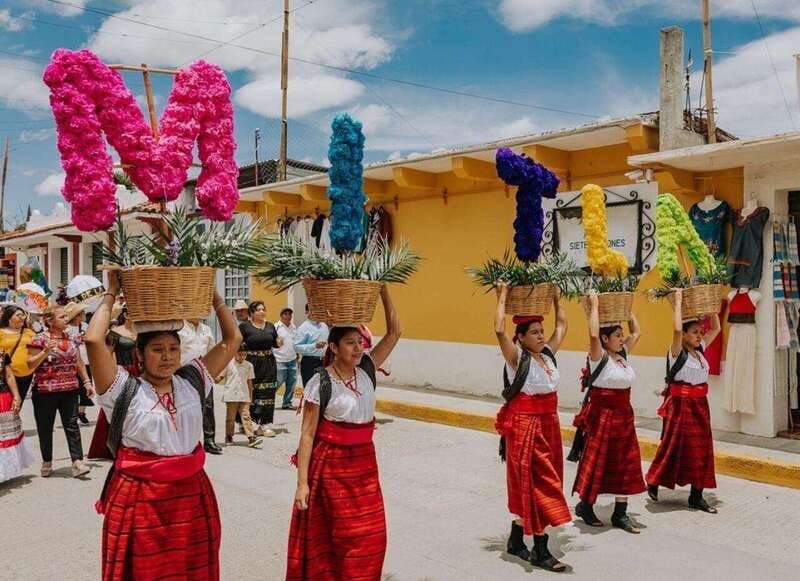 oaxaca-hierve-el-agua-mitla-tree-of-tule-mezcal