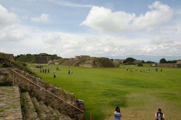 oaxaca-monte-alban-guided-archaeological-tour
