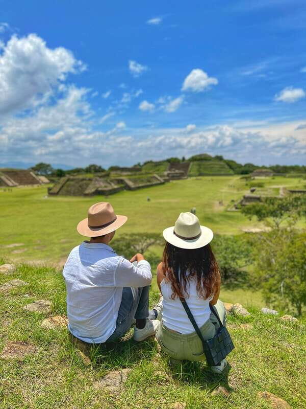 Oaxaca: Monte Albán, Hierve el agua, Mezcal and Teotitlán - Exploring Monte Albán: The Heart of Zapotec Civilization